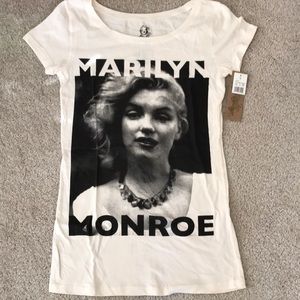 Marilyn By Sam Shaw Tee. Size M
